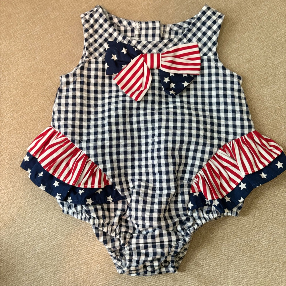 4th of July smock (NEW WITHOUT TAGS)
